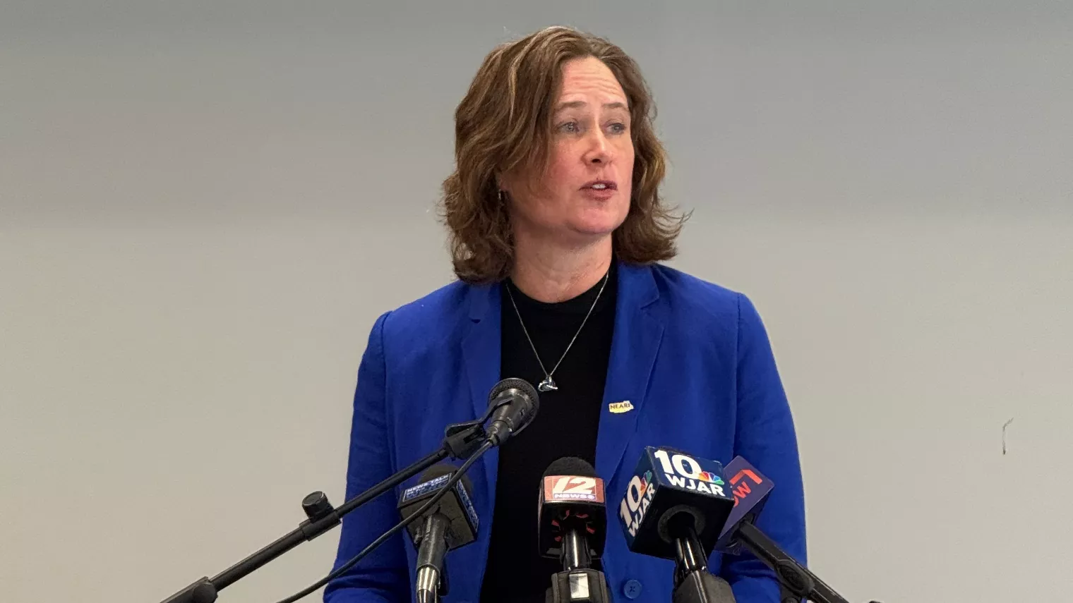 mary-barden at podium